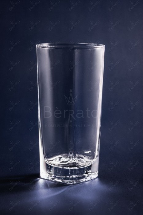 تصویر لیوان بلند المپیک مدل LXY4012 با پایه چهارگوش و بدنه فوق‌شفاف بر روی پس‌زمینه تیره.