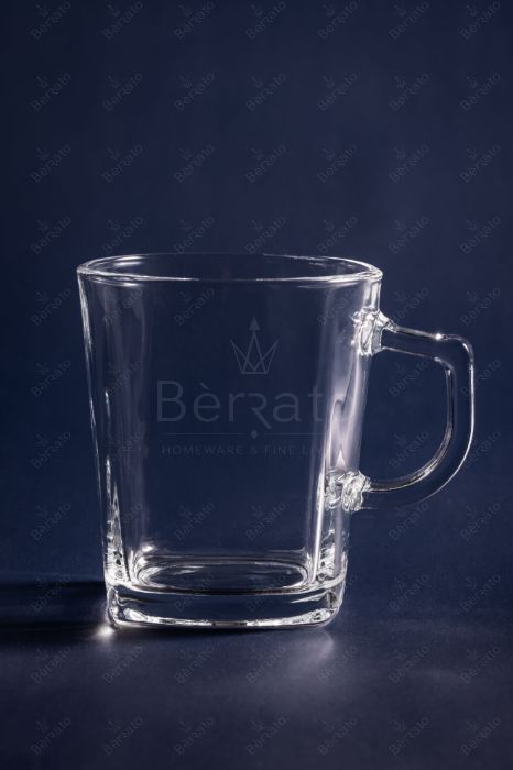 ماگ بلور مدل کار LXYZB68 با طراحی بدنه مینیمال و دسته ارگونومیک مستحکم بر روی زمینه تیره.
