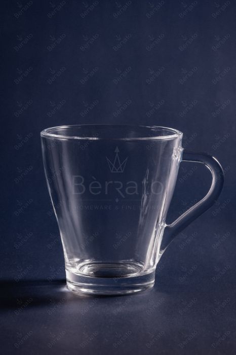 فنجان کریستالین مدل محک شلغمی LXZB21 با دسته‌ی منحنی و بدنه شفاف، ارتفاع ۹.۵ سانتی‌متر.