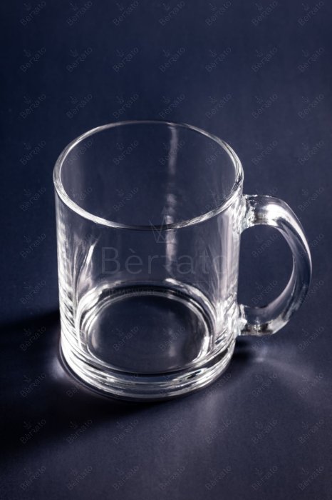 ماگ کریستالین استوانه‌ای مدل LXZB29 با دسته‌ی خوش‌دست و طراحی ساده، ارتفاع ۹.۵ سانتی‌متر.